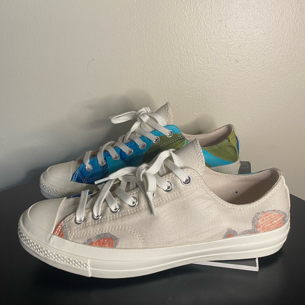 Converse Low